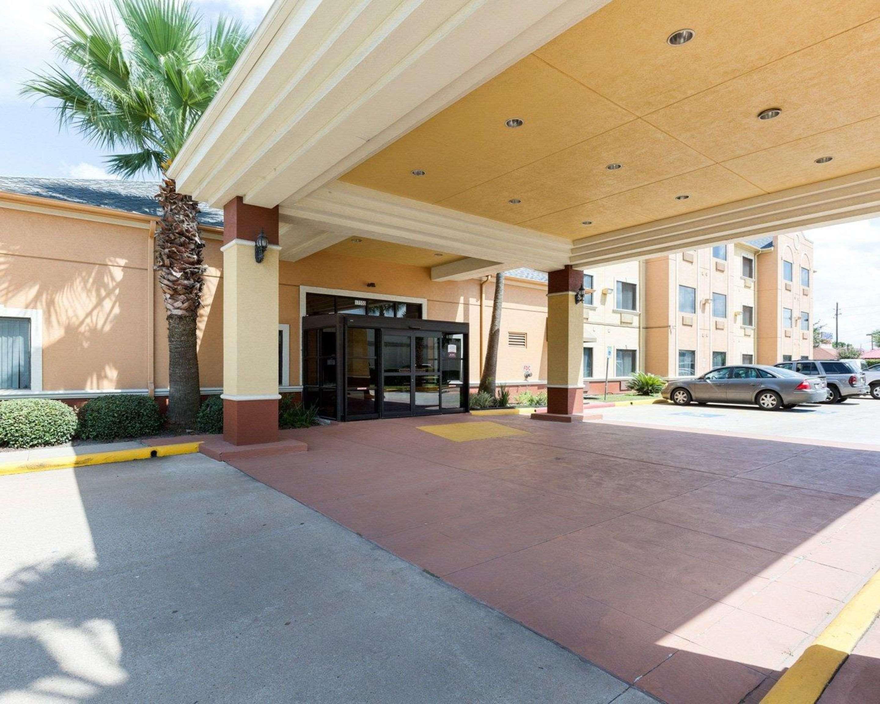 Quality Suites Houston Nw Cy-Fair Jersey Village Экстерьер фото